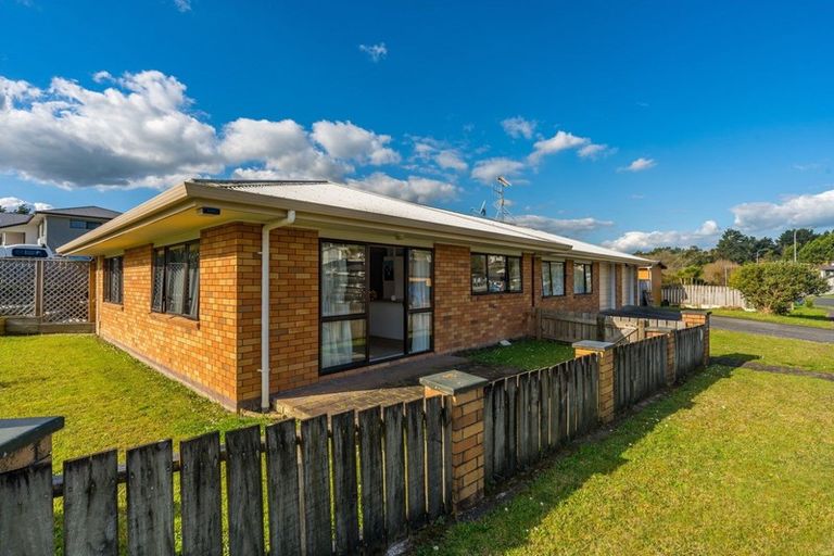 Photo of property in 2 Rata Avenue, Huntly, 3700