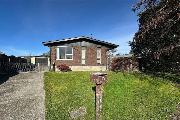 Photo of property in 39 Robinson Crescent, Westbrook, Palmerston North, 4412