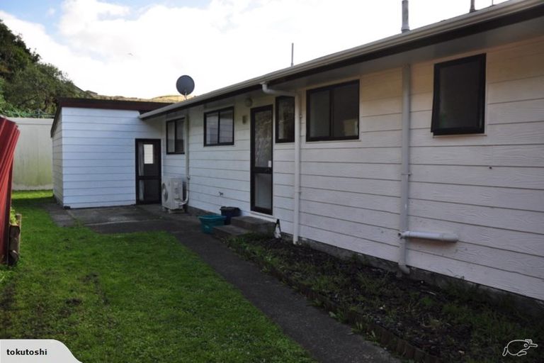 Photo of property in 67f2 Cortina Avenue, Johnsonville, Wellington, 6037