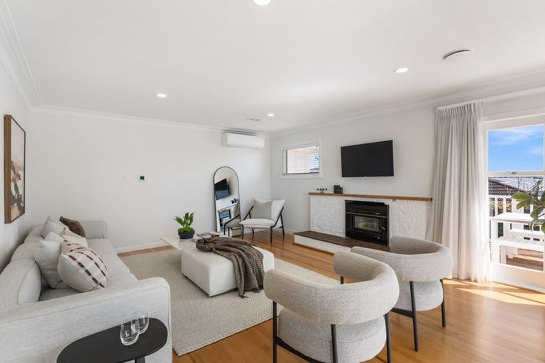 Photo of property in 1/10 Raines Avenue, Forrest Hill, Auckland, 0620