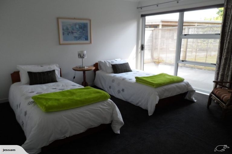 Photo of property in 18 Hall Street, Cambridge, 3434