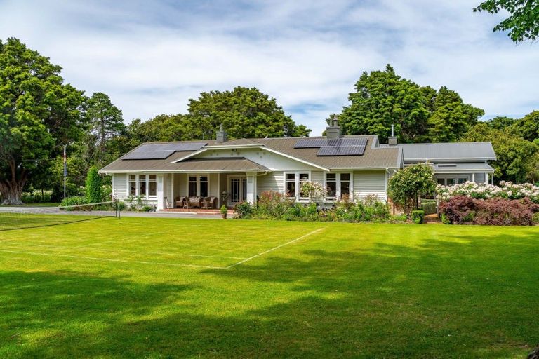 Photo of property in 152 No 1 Line, Tauwharenikau, Featherston, 5771