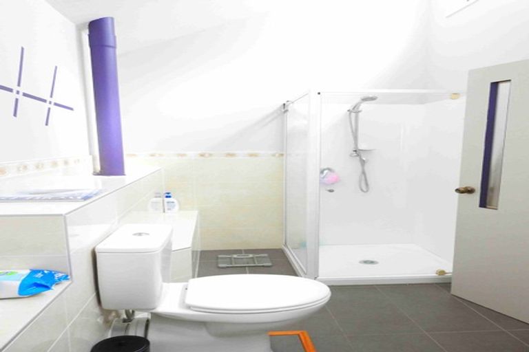 Photo of property in 29 Cairngorm Place, Highland Park, Auckland, 2010