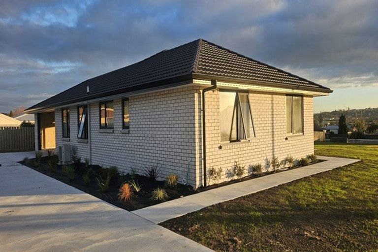 Photo of property in 8 Kahikatea Drive, East Gore, 9710