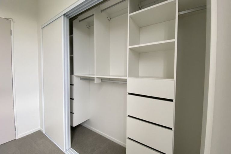 Photo of property in 5/2 Moor Avenue, Te Atatu Peninsula, Auckland, 0610