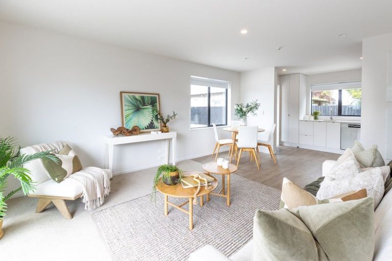 Photo of property in 2/675 Worcester Street, Linwood, Christchurch, 8062