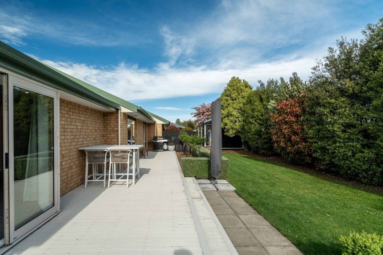 Photo of property in 10 Peel Close, Rolleston, 7614