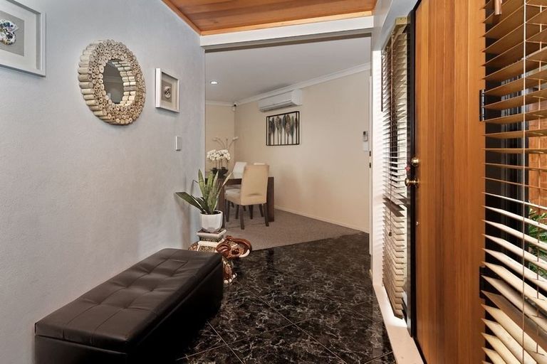 Photo of property in 7 San Vito Place, Henderson, Auckland, 0612