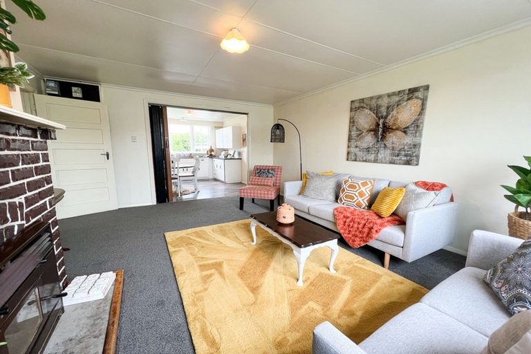 Photo of property in 15 Cole Street, Dannevirke, 4930