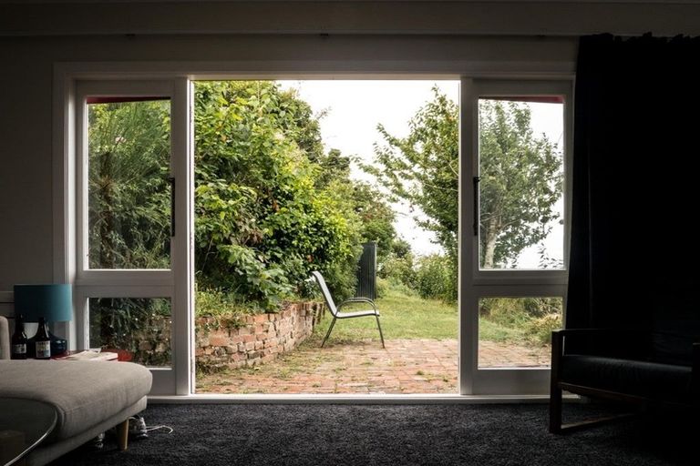 Photo of property in 72 Todman Street, Brooklyn, Wellington, 6021