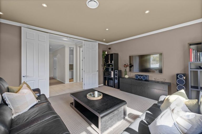 Photo of property in 24 Providence Place, Redwood, Christchurch, 8051