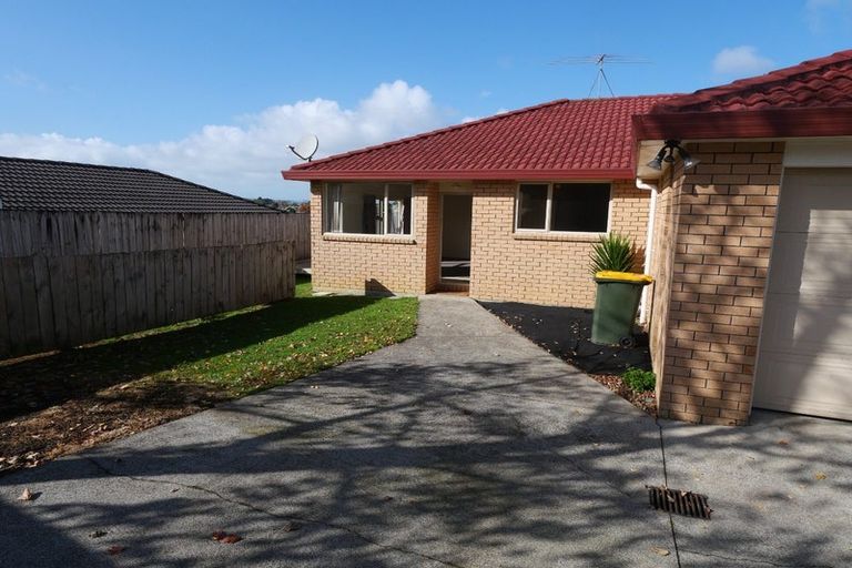 Photo of property in 18 Les Marston Place, Pukekohe, 2120