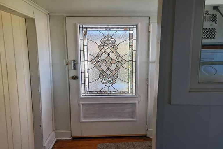 Photo of property in 8 Queen Street, Springfield, 7681