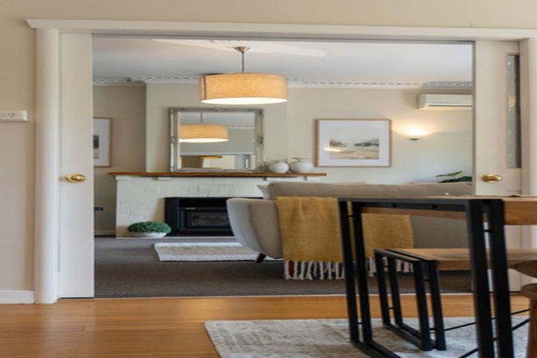 Photo of property in 18 Queen Street, Cambridge, 3434