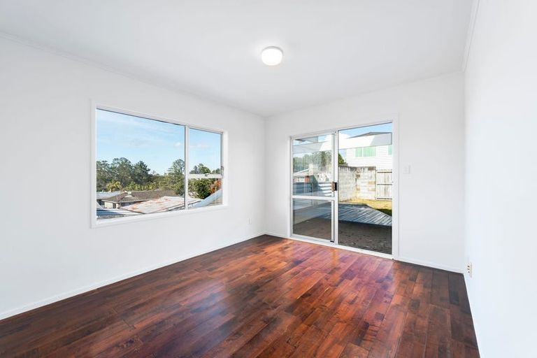 Photo of property in 3 Spargo Road, Massey, Auckland, 0614