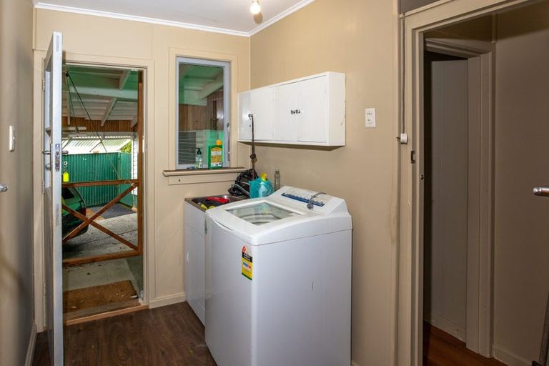 Photo of property in 6 Papatotara Road, Tuatapere, 9620