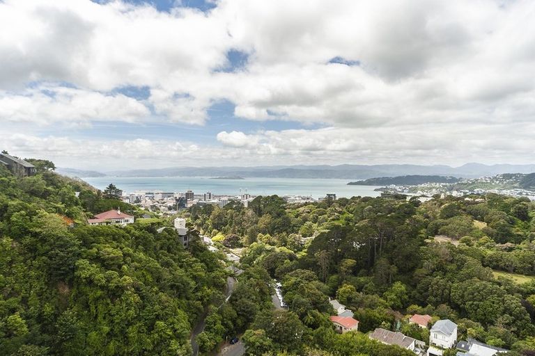Photo of property in 43a Harbour View Road, Northland, Wellington, 6012