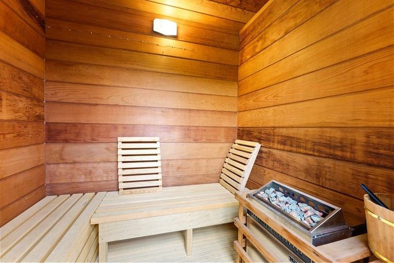 Photo of property in 5 Lavinia Grove, Waikanae Beach, Waikanae, 5036