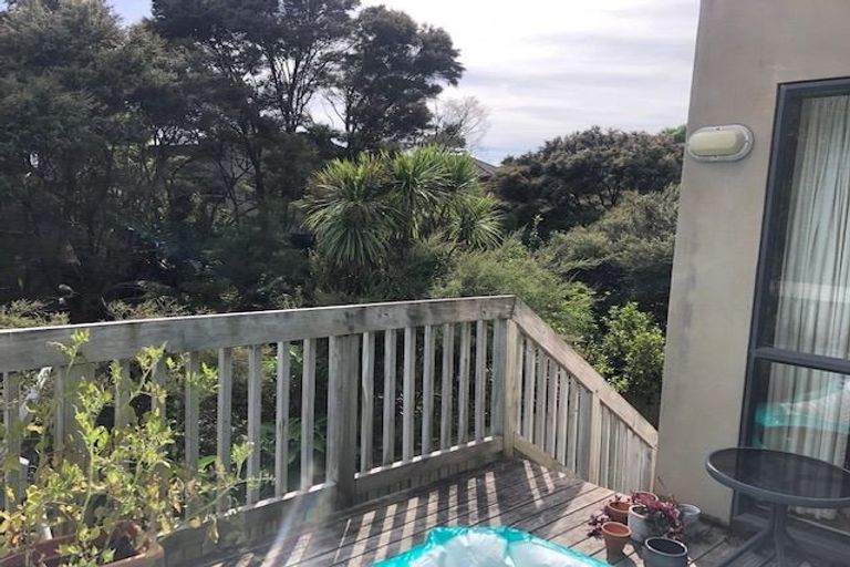 Photo of property in 242 Schnapper Rock Road, Schnapper Rock, Auckland, 0632