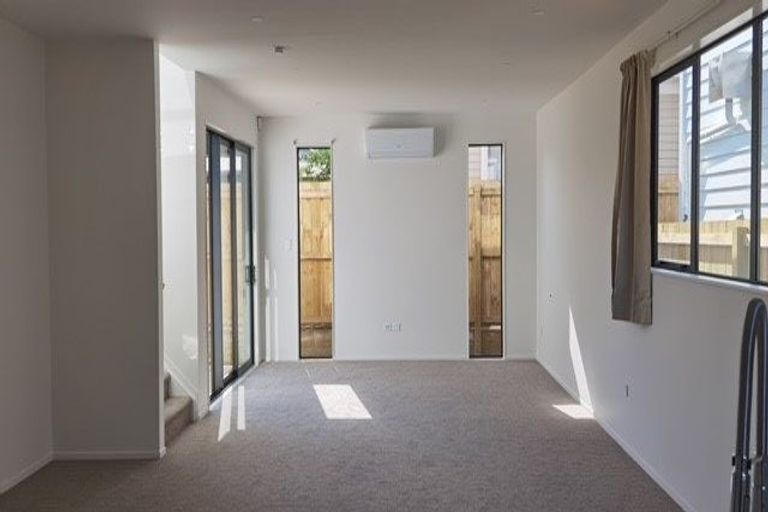 Photo of property in 9b Daytona Road, Henderson, Auckland, 0610