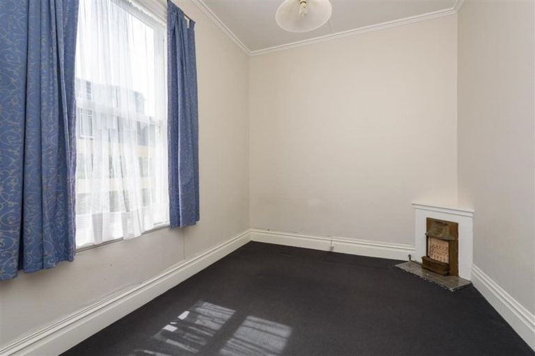 Photo of property in 4a/8 Howard Street, Mount Cook, Wellington, 6021