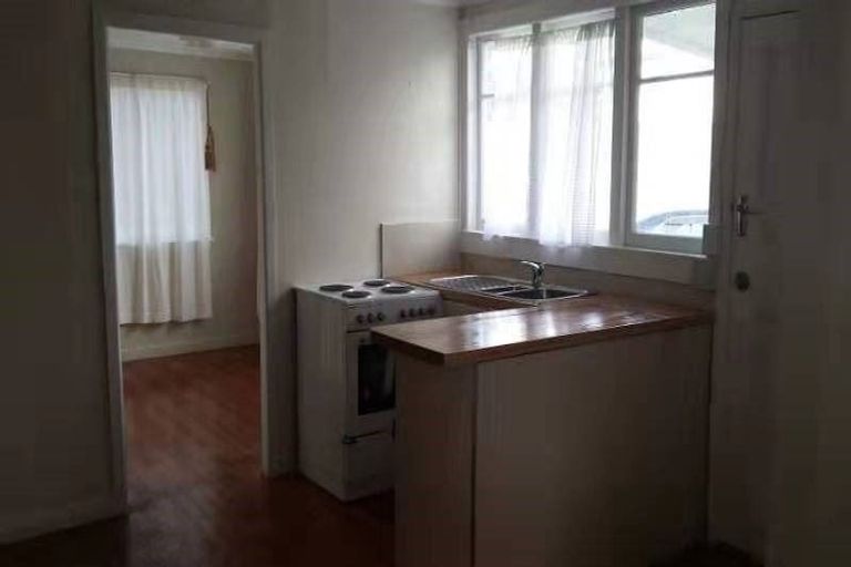 Photo of property in 13 Lavelle Road, Henderson, Auckland, 0612