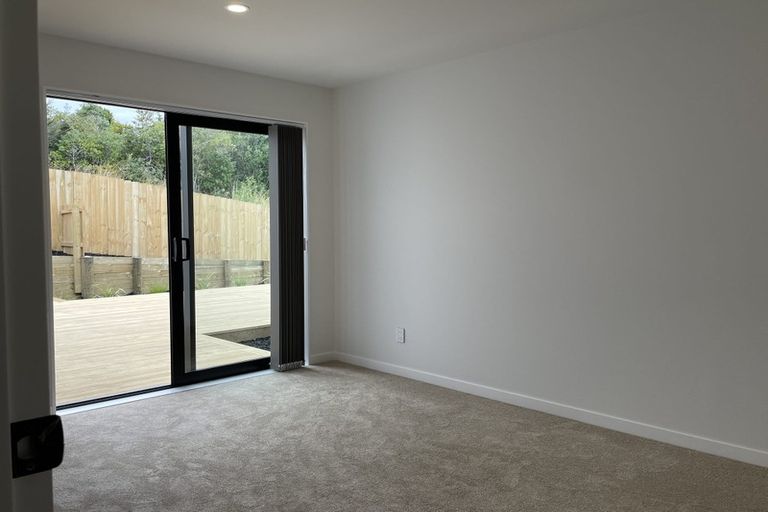 Photo of property in 40 Taikura Avenue, Red Beach, 0932