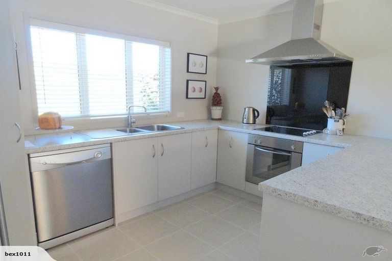 Photo of property in 71 Falcon Drive, Welcome Bay, Tauranga, 3112