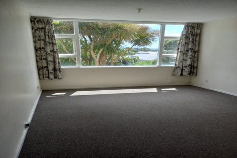 Photo of property in 19 Barber Grove, Moera, Lower Hutt, 5010