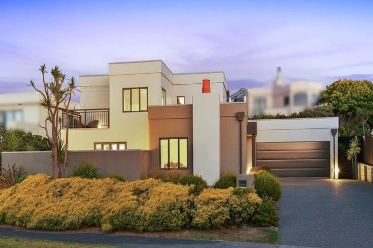 Photo of property in 5 Rifleman Lane, Paraparaumu Beach, Paraparaumu, 5032