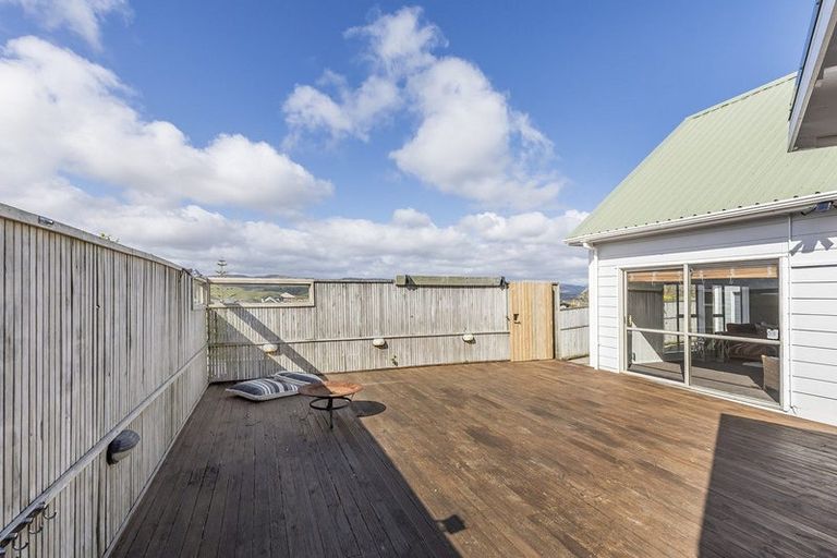 Photo of property in 39 Bodmin Terrace, Camborne, Porirua, 5026