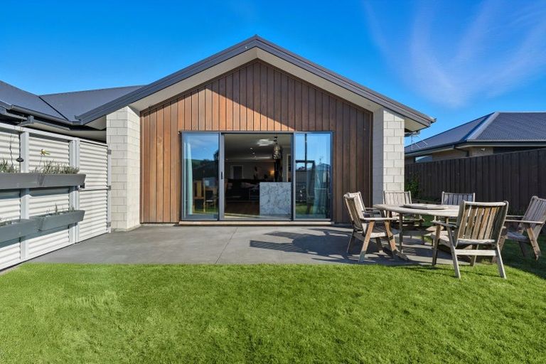 Photo of property in 30 Courage Road, Amberley, 7410