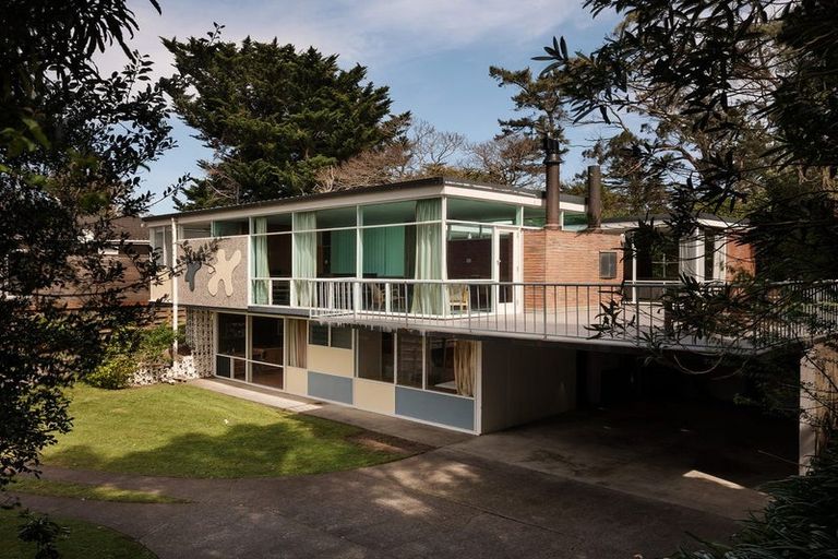 Photo of property in 59 Great North Road, Saint Johns Hill, Whanganui, 4501