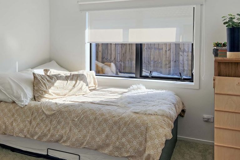 Photo of property in 144a Wainuiomata Road, Wainuiomata, Lower Hutt, 5014