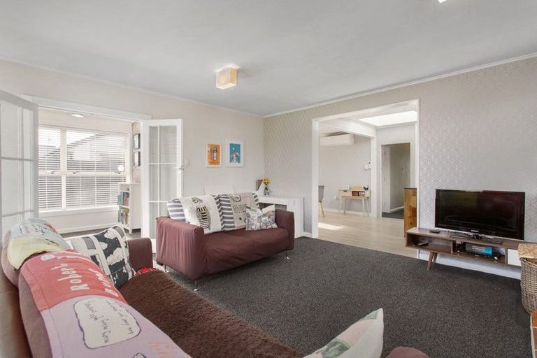 Photo of property in 25 Meadow Street, Papanui, Christchurch, 8052