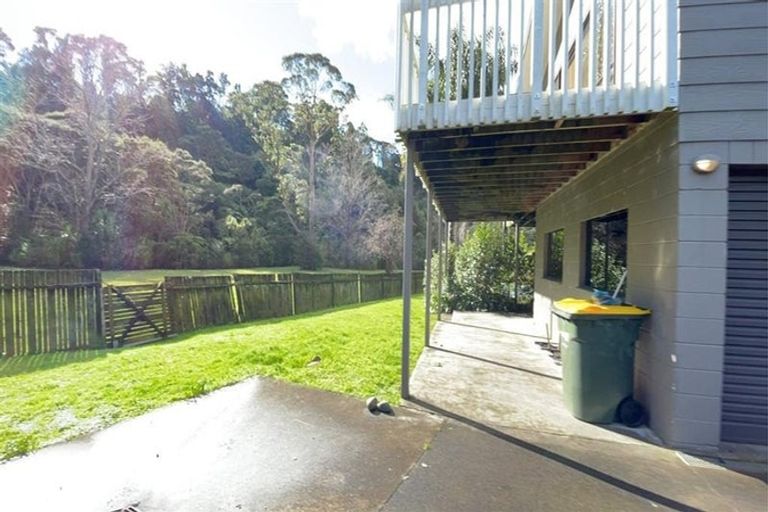 Photo of property in 10 Lowtherhurst Road, Massey, Auckland, 0614
