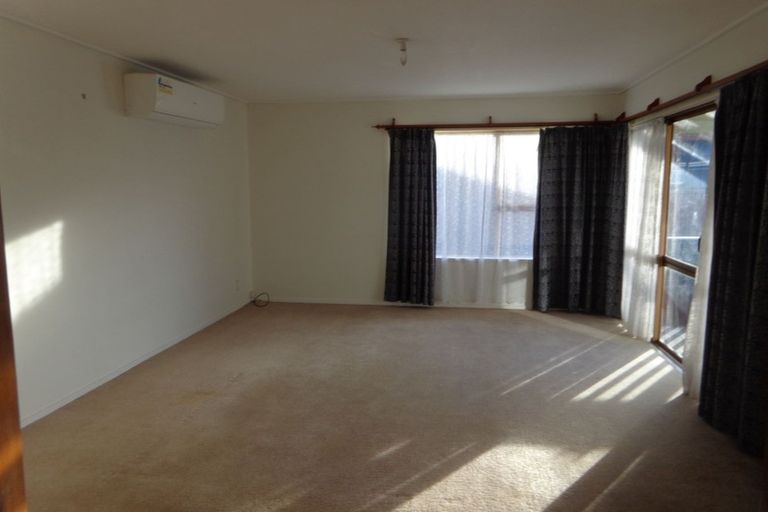 Photo of property in 18 Pomaria Road, Henderson, Auckland, 0610