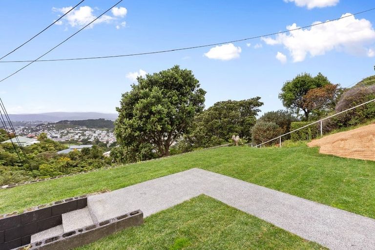 Photo of property in 85 Farnham Street, Mornington, Wellington, 6021