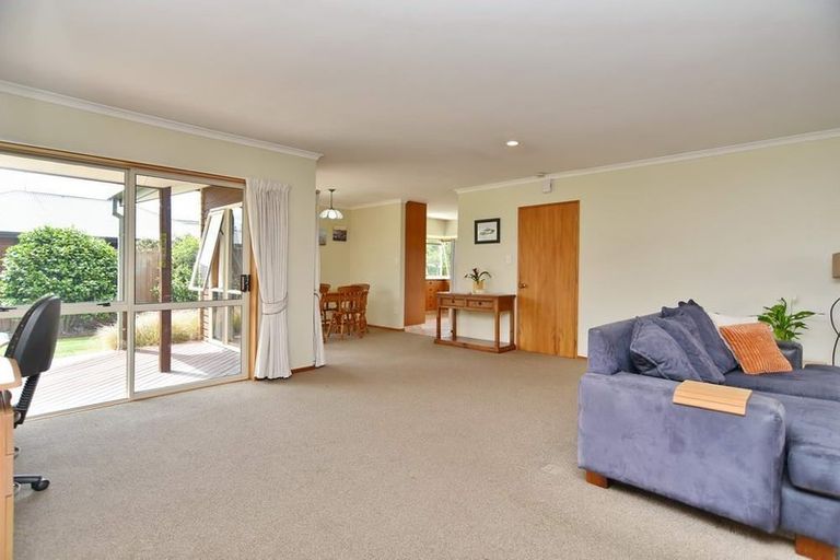 Photo of property in 13 Kowhai Avenue, Rangiora, 7400