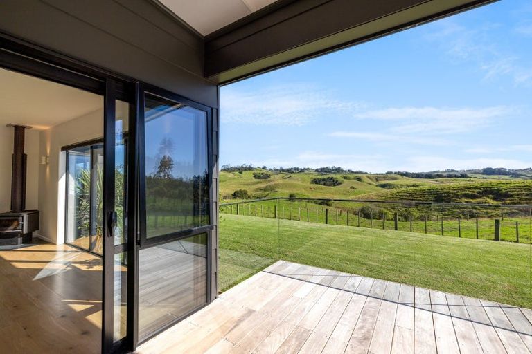 Photo of property in 571 Pakiri Road, Leigh, 0985