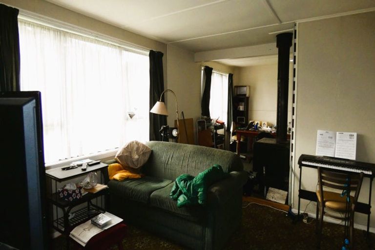 Photo of property in 26 Colvin Street, Westport, 7825