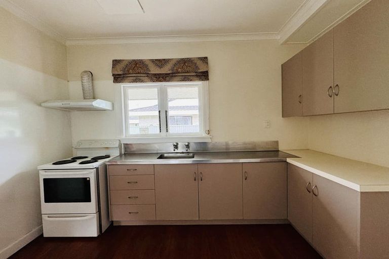 Photo of property in 620 Main Street, Palmerston North, 4414