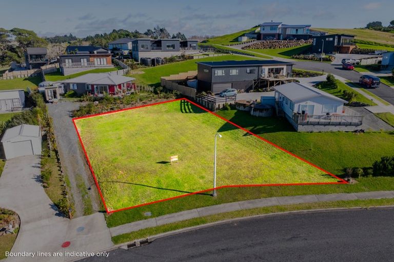 Photo of property in 30 Weka Street, Mangawhai, 0505