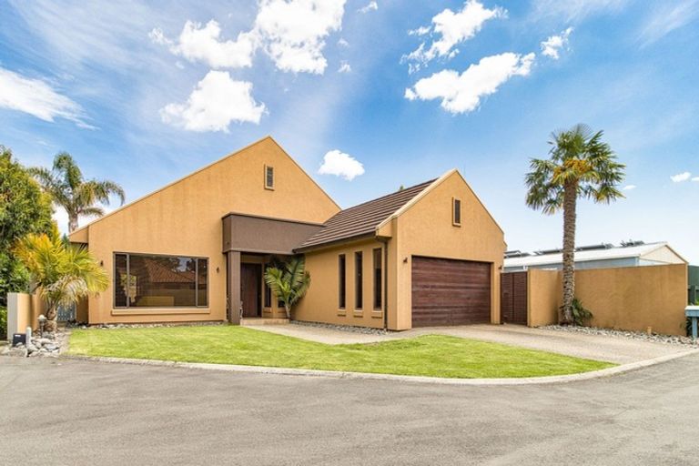 Photo of property in 25a Hetley Crescent, Taradale, Napier, 4112