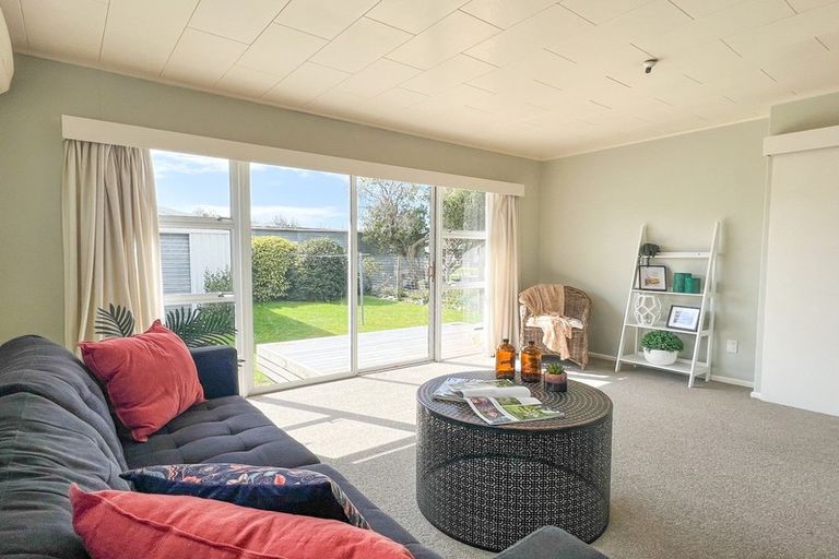 Photo of property in 49a Mcmaster Street, Greytown, 5712