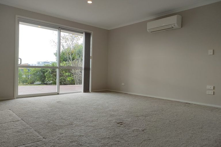 Photo of property in 4 Alloway Street, Westgate, Auckland, 0614
