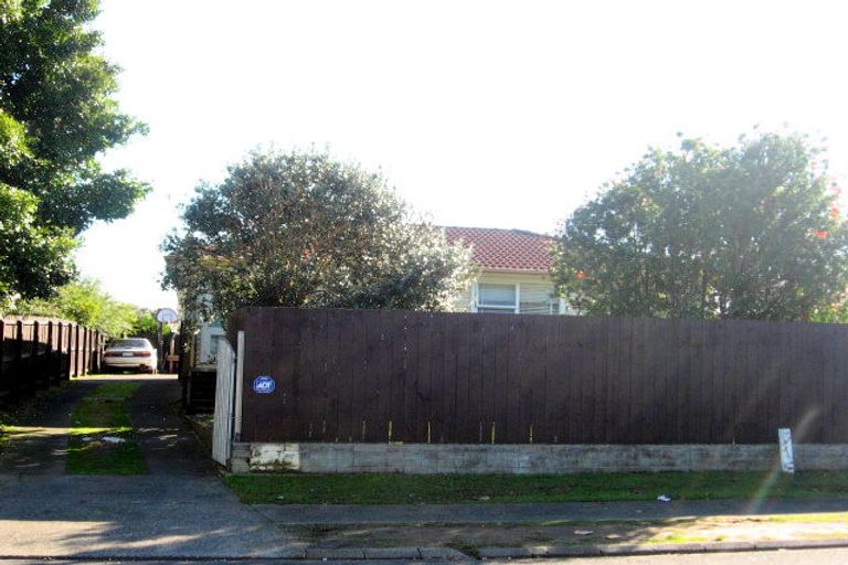 Photo of property in 16 Heybridge Street, Manurewa, Auckland, 2102