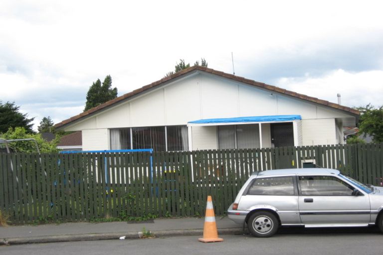 Photo of property in 2/11 Wanstead Place, Woolston, Christchurch, 8062