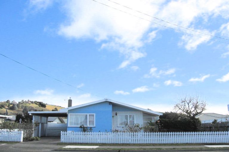 Photo of property in 1/52 Church Road, Taradale, Napier, 4112