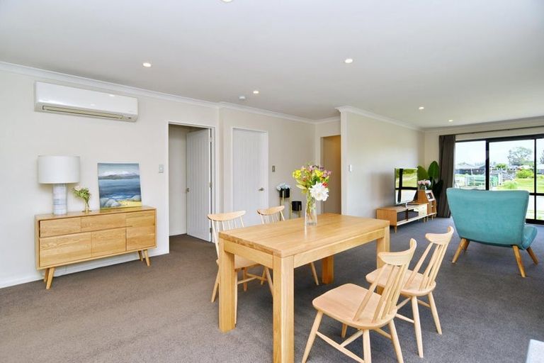 Photo of property in 16 Streamside Terrace, Kaiapoi, 7630